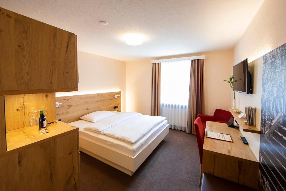 Ochsen Lenzburg Hotel Kültér fotó