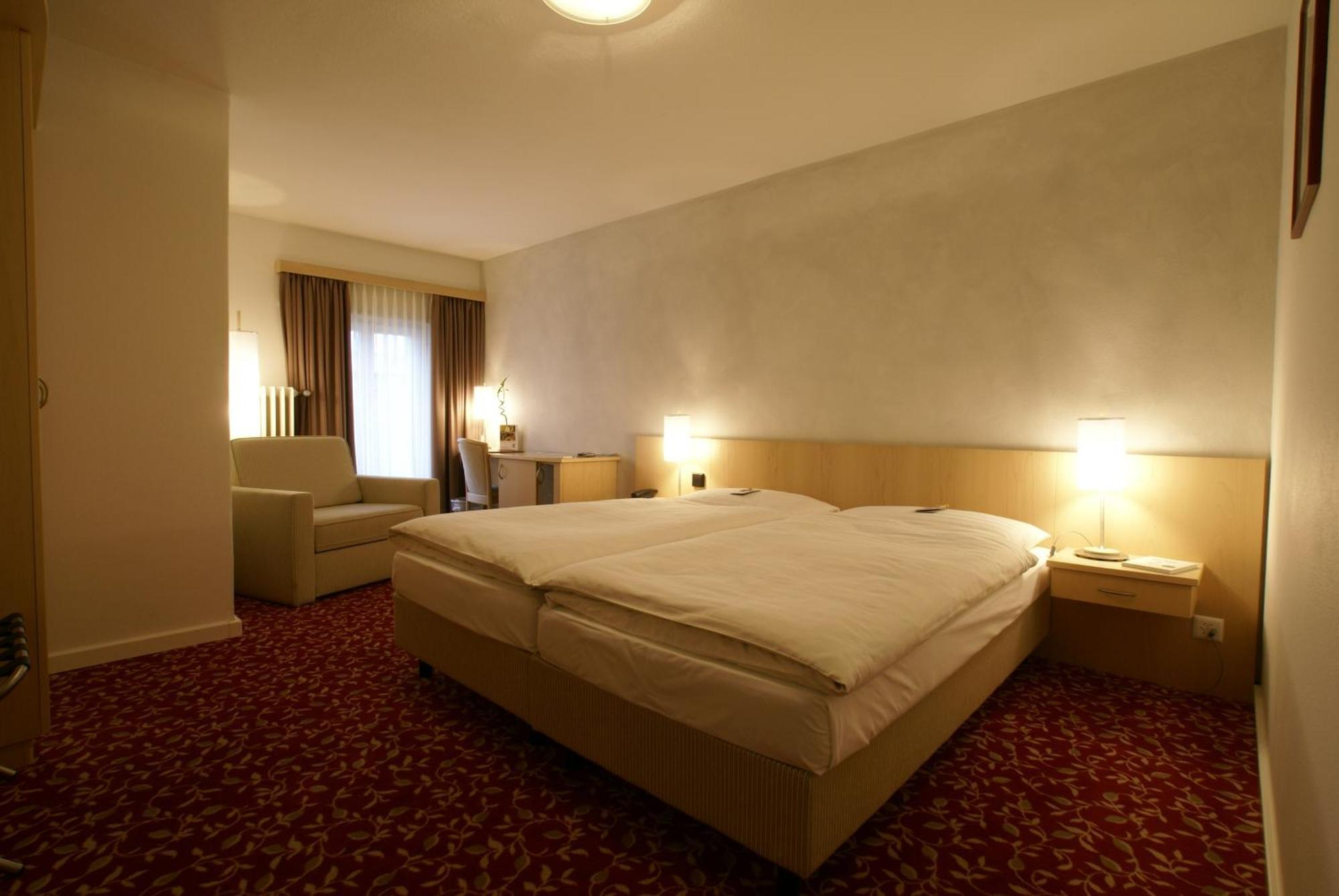 Ochsen Lenzburg Hotel Kültér fotó