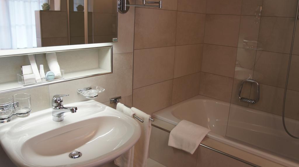 Ochsen Lenzburg Hotel Kültér fotó
