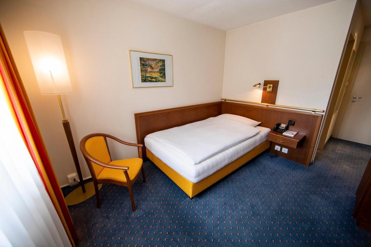 Ochsen Lenzburg Hotel Kültér fotó